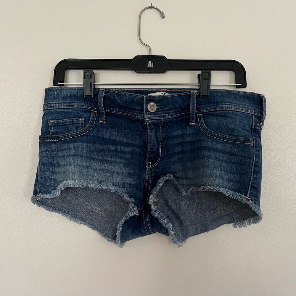 Y2k Hollister low rise short shorts medium wash distressed denim size 9 / 29
